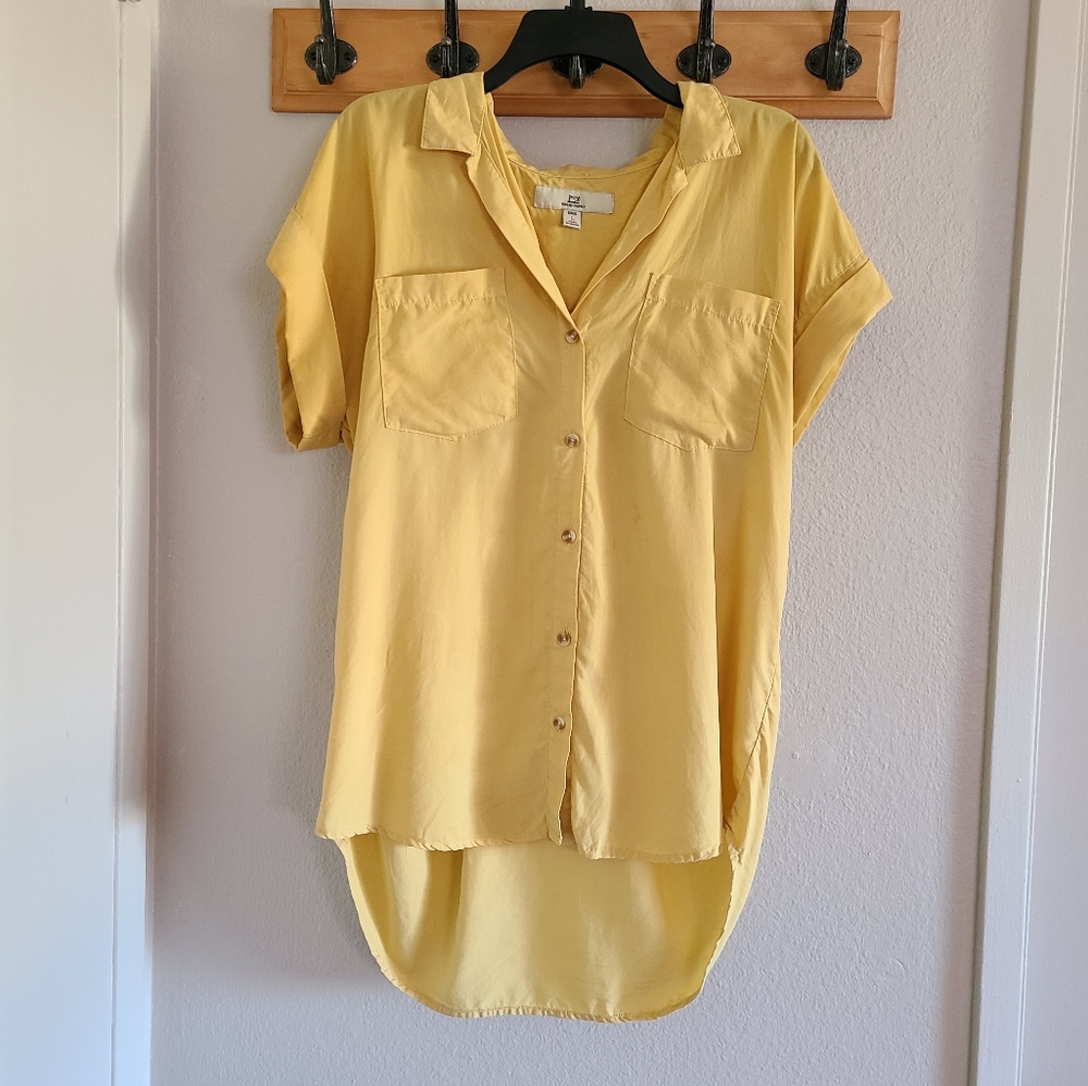 Thread + Supply Yellow Boxy Button-Up Top